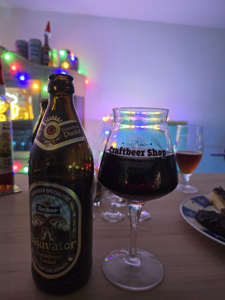 Tucher Bajuvator Doppelbock Dunkel